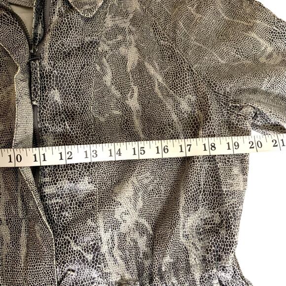 Chico's Jacket Size 1 (M) Snake Skin Safari Full Zip Jacket Pockets Waist Tie - Picture 4 of 5